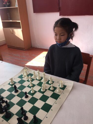 Наши дети на областном  турнире по шахмату, проведенном в средней общеобразовательной школе 7 имени Матена Сыдыкова, завоевали призовые места
